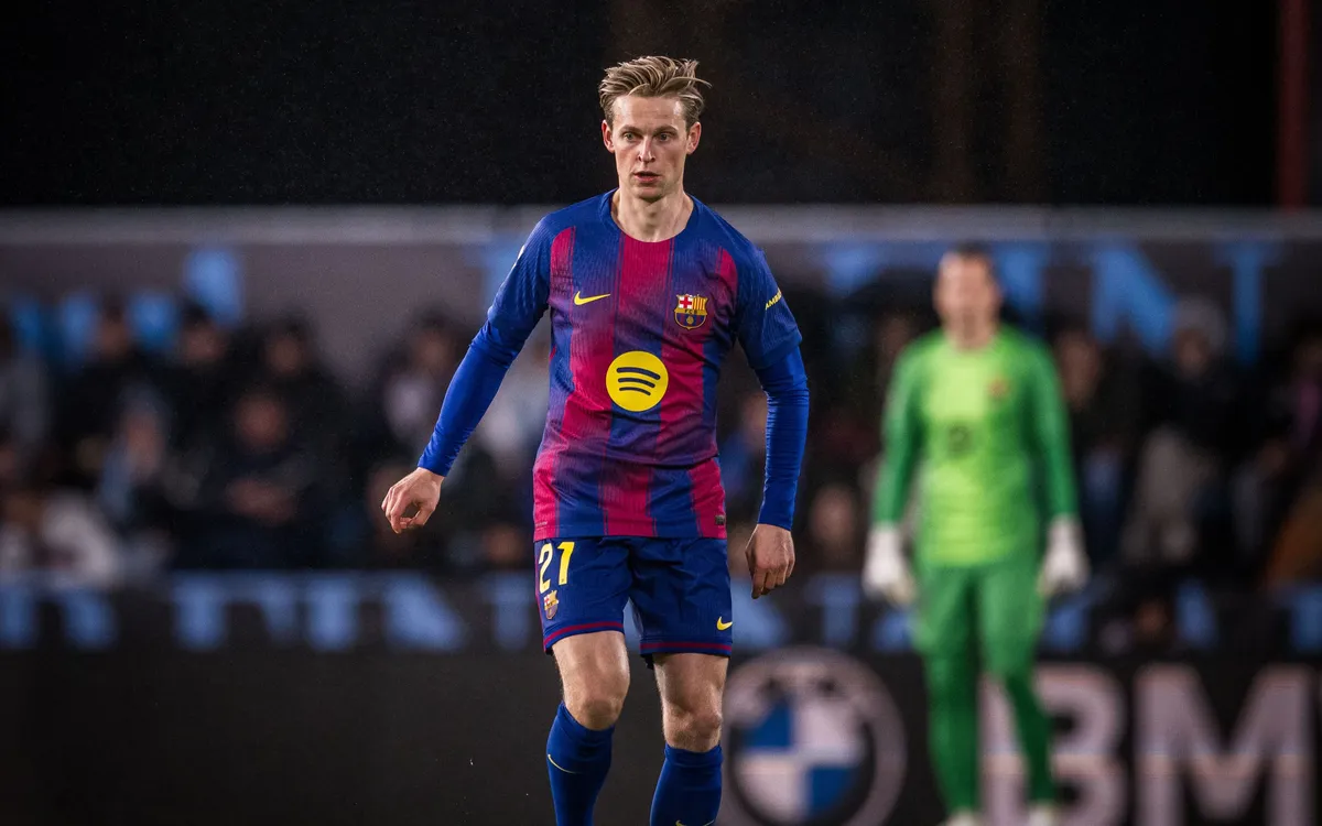 KAPITÁN BARCELONY DE JONG OSTŘE PROTI KRITIKŮM: „Mnoho lidí fotbalu vůbec nerozumí!“