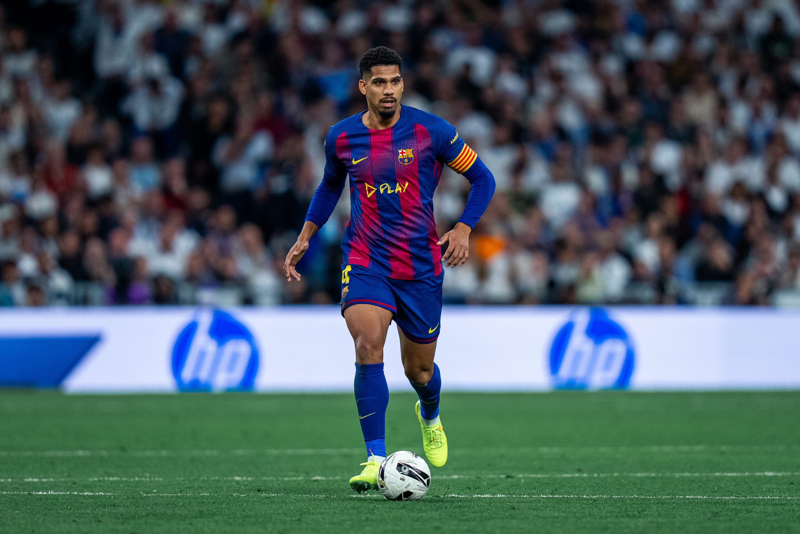 Ronald Araújo ODMÍTÁ ODCHOD z Barcelony, po těžkém roce chce zpět své místo v sestavě